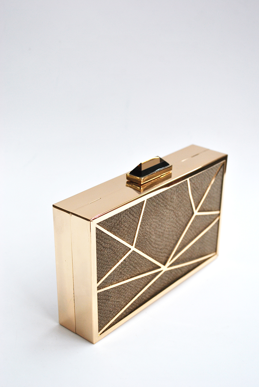 Bolso clutch marrón - Imagen 2