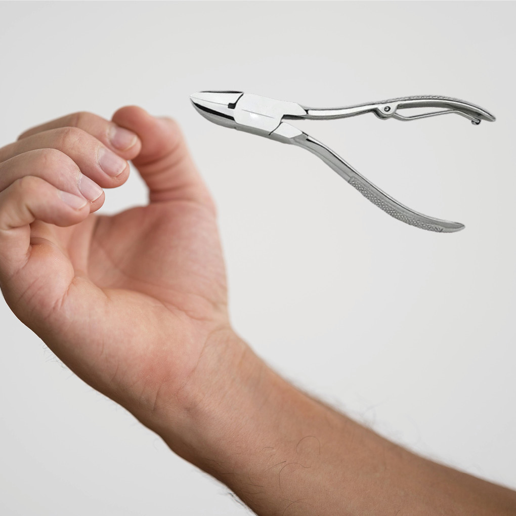 Alicate uñas caballero