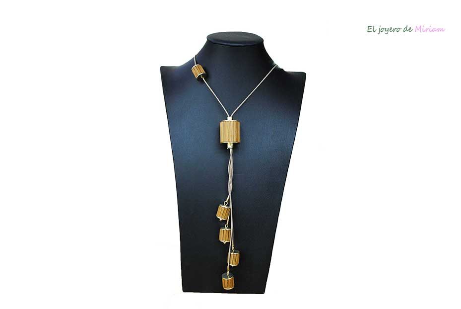 Collar largo madera bambú