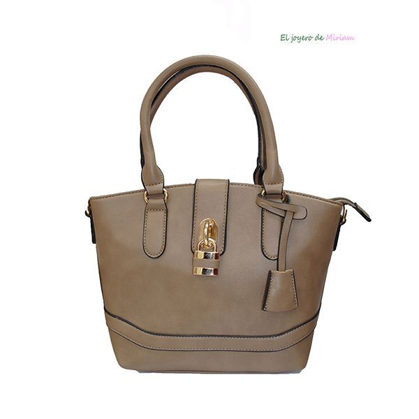 Bolso marrón con asas