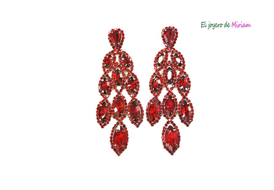 Pendientes rojos largos
