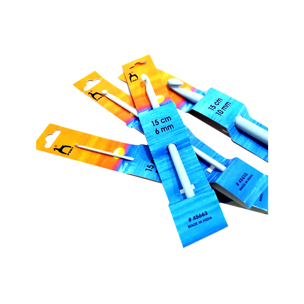 Ganchillo plastico 15 cm