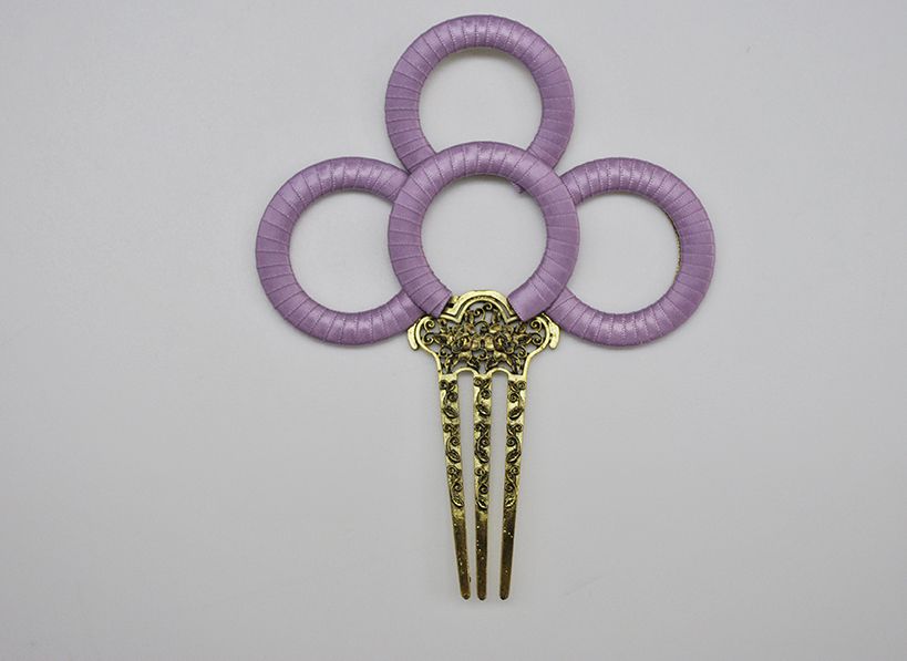 Peineta malva de flamenca - Imagen 2