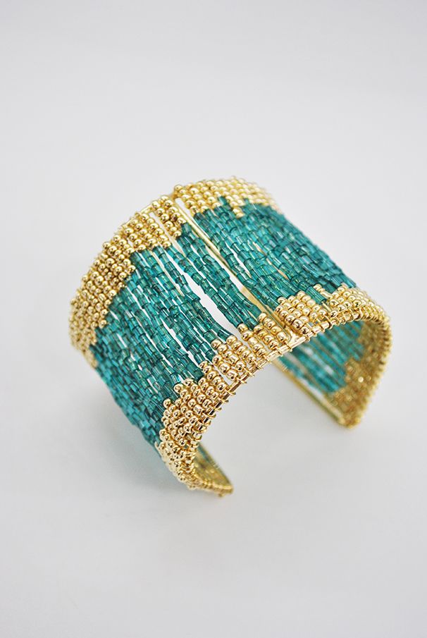 Brazalete turquesa y dorado