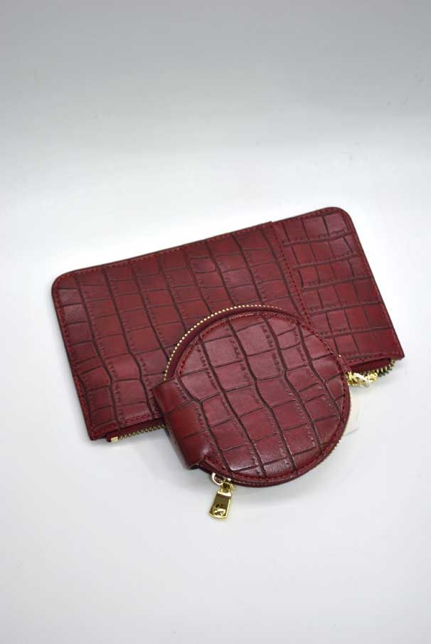 Bolso o monedero granate