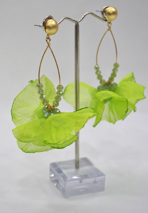 Pendientes pétalos lima - Imagen 2