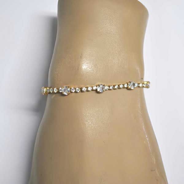 Pulsera dorada de acero