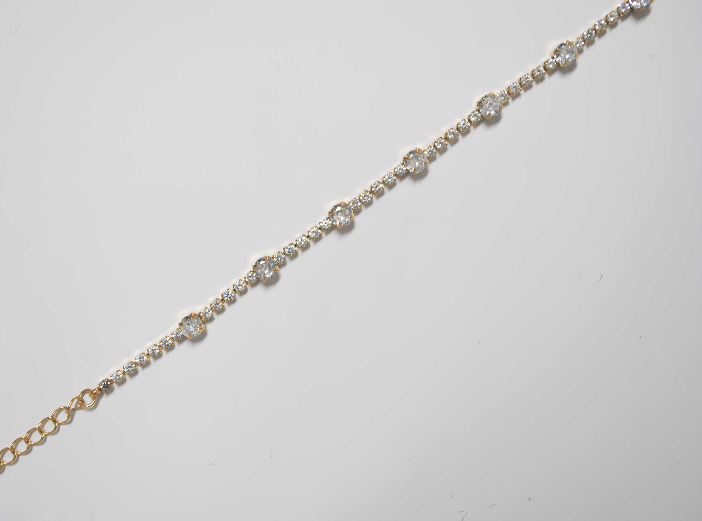 Pulsera dorada de acero - Imagen 4