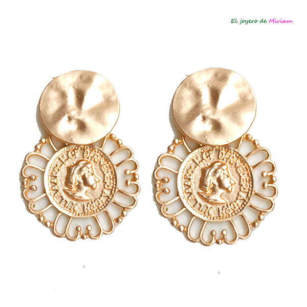 Pendientes dorados monedas