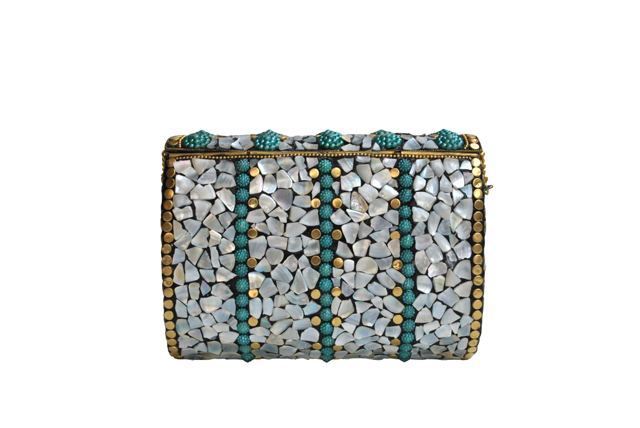 Clutch nácar con perlas turrquesa - Imagen 4