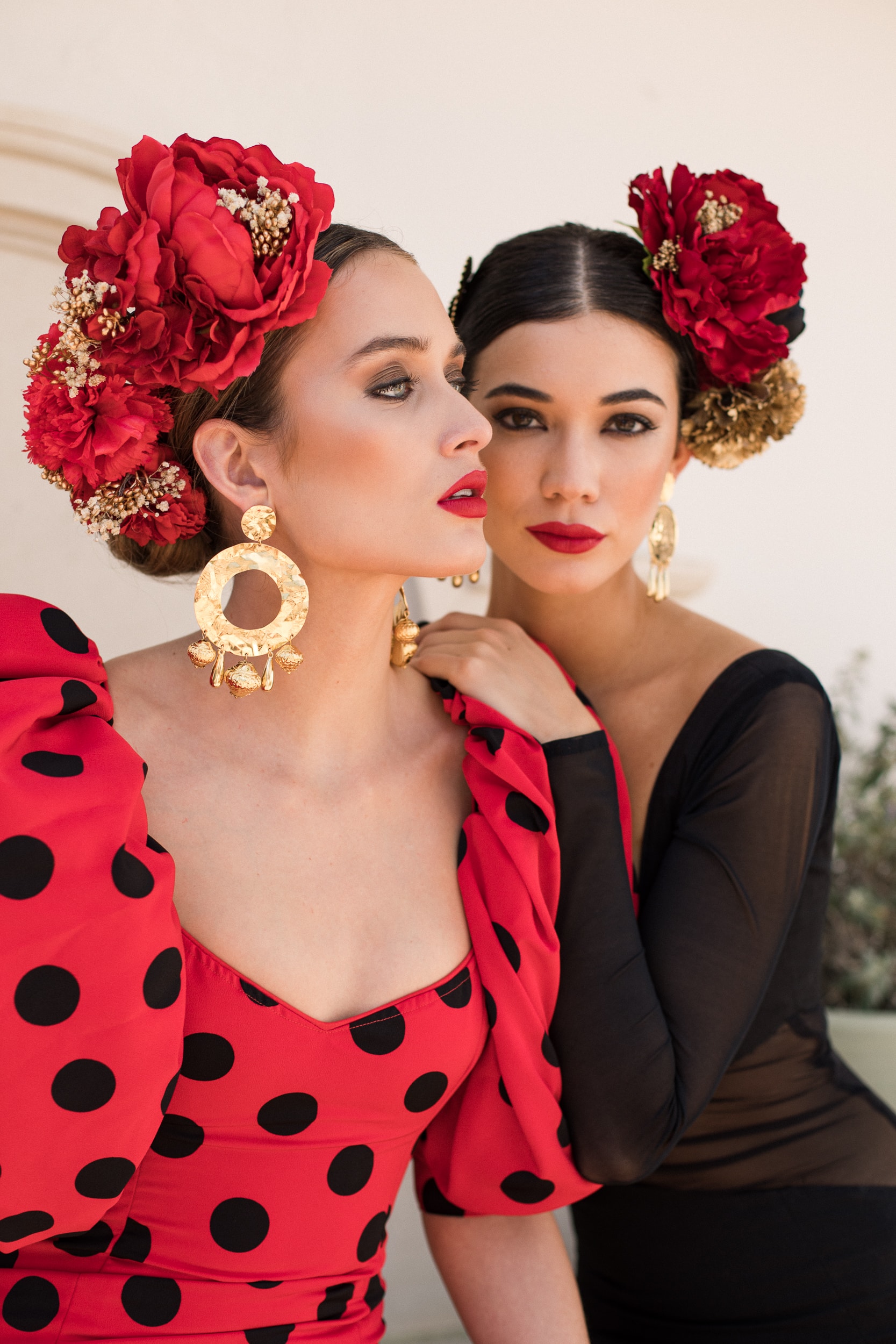 RAMILLETE DE FLORES DE FLAMENCA NEGRO Y ROJO - Imagen 2