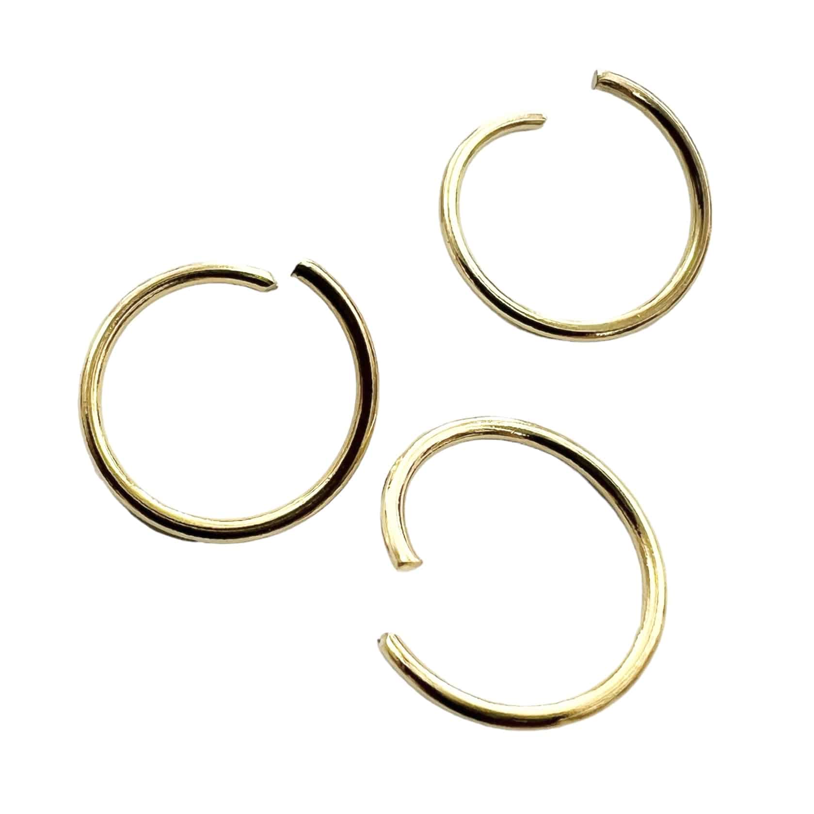 ANILLA DORADA DE ACERO INOXIDABLE 12MM