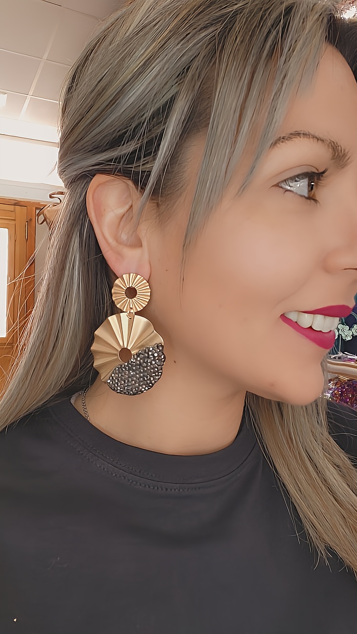 Pendientes dorados mate - Imagen 2