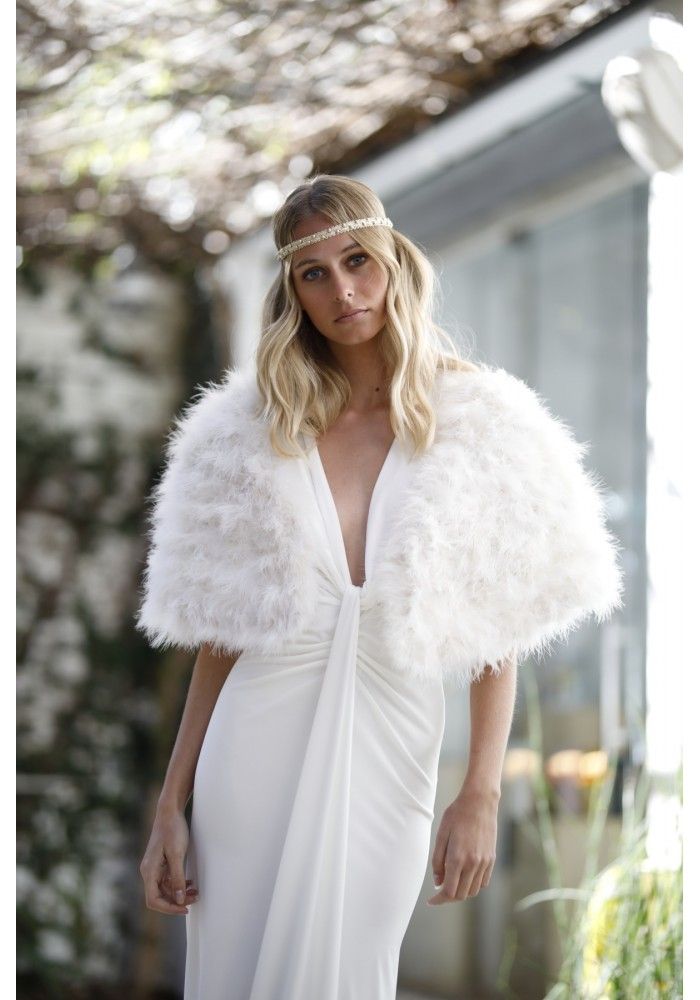 Estola blanca pelo avestruz